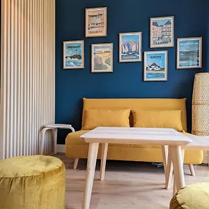 https://apt-glazik-studio-lumineux-parking.inbrittany.com